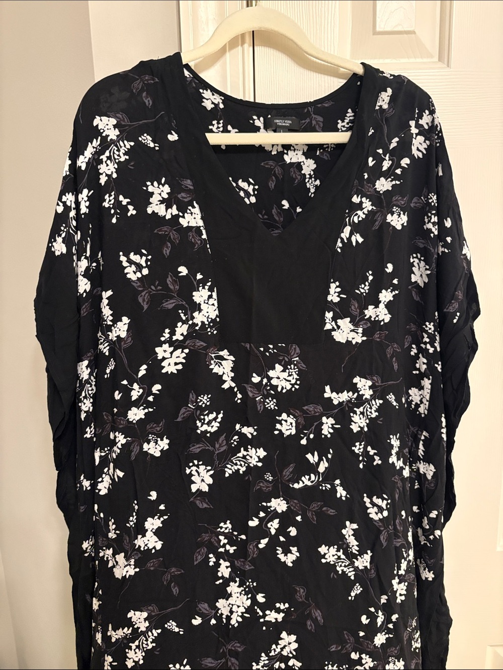 Simply Vera Vera Wang Black and White Floral Midi Kimono Dress